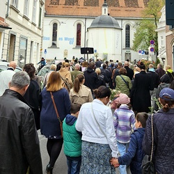 Prozession in die Kirche